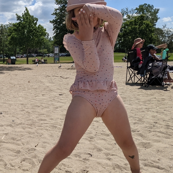 Liewood Confetti Swimsuit, 3-5 years, girls one-piece, long-sleeved rash guard - Picture 4 of 15